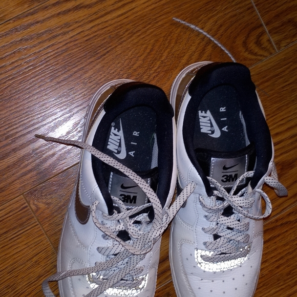 Women's Nike Air Force 1 - Picture 2 of 5